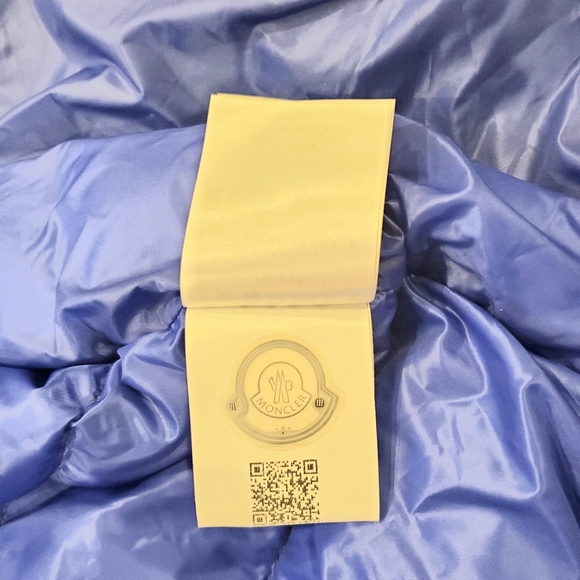 Moncler Billecart Puffer Down Vest Size 4 - Picture 11 of 12